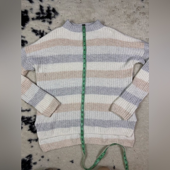 Gap Women’s White Gray Long Sleeve Mock Neck Stripe Knit Sweater Size XL - Picture 3 of 8